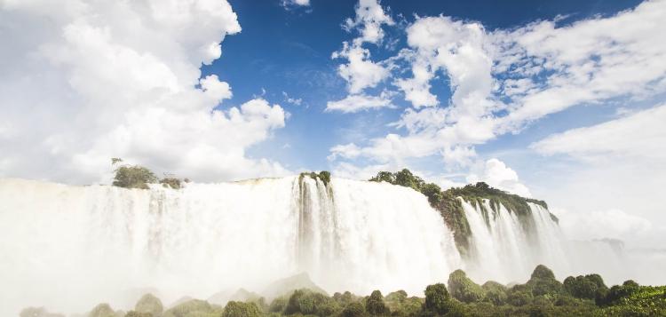 Renacimiento, faros y tormentas: el desarrollo profesional en tiempos de incertidumbre